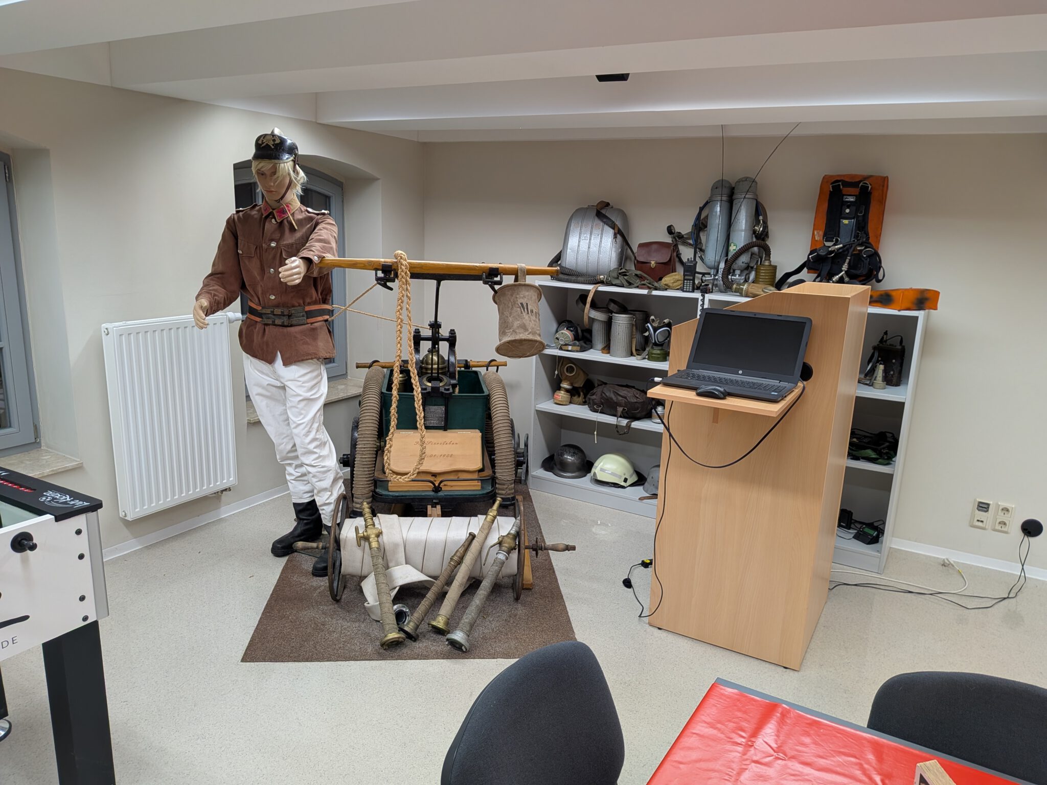 PXL_20251121_163423803